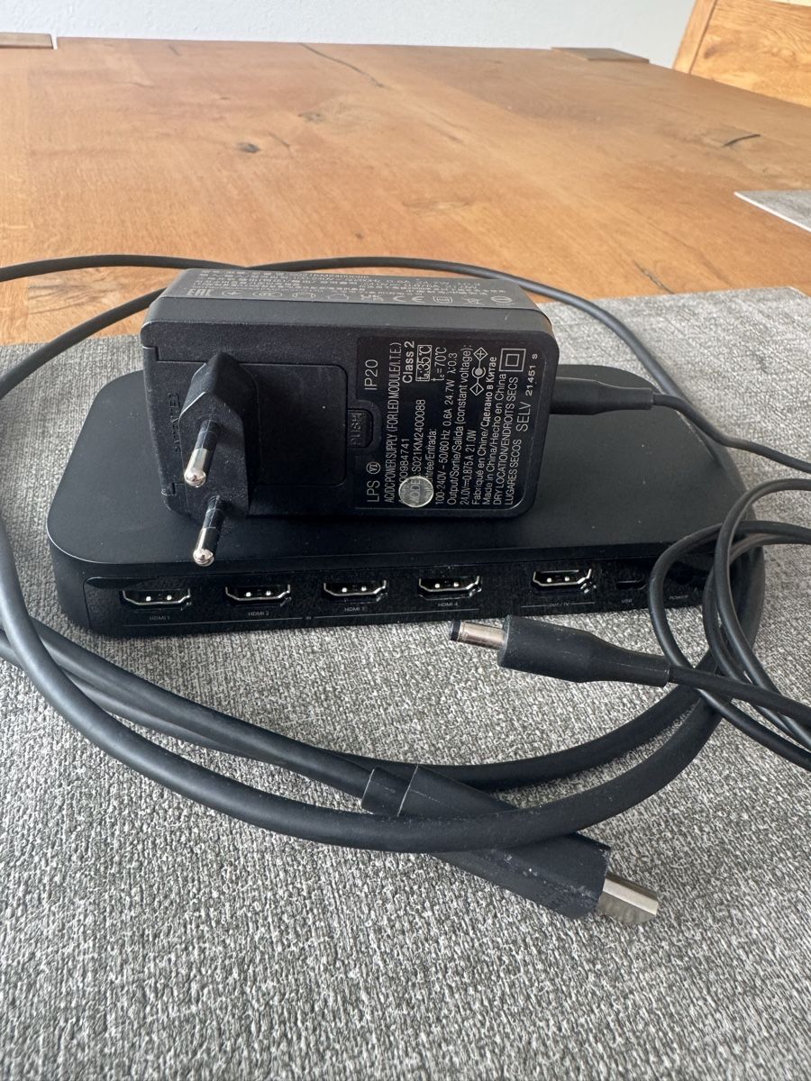 Philips Home Cinema: Philips Hue HDMI Sync Box, guter Zustand – Usato da Oberrohrdorf venduto da Mnussbi63 2
