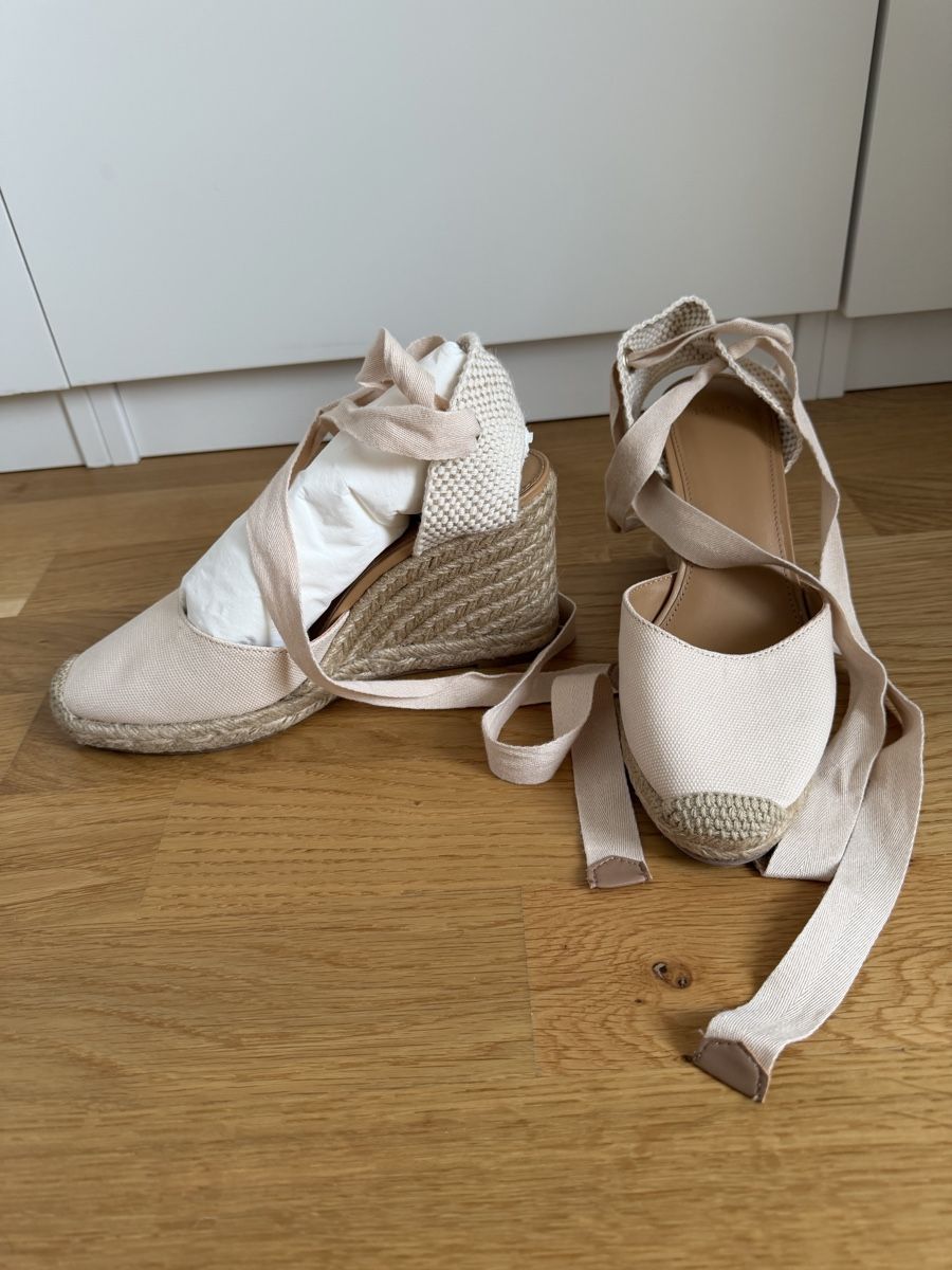 Mango Scarpe da donna: Espadrilles Mango – Nuovo (secondo la descrizione) da Lausanne venduto da marinemtr