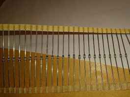 10x Diode 1000V 1.3A SOD-81 - BYD33M