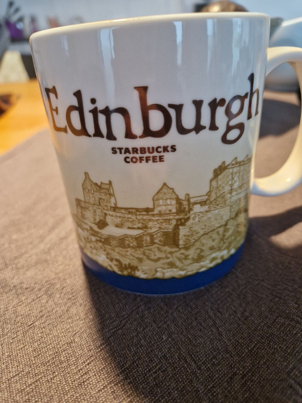 Starbucks Tassen: Starbucks Tasse - Edinburgh - Cities Collection - – Gebraucht aus Schenkon von Eti94 1
