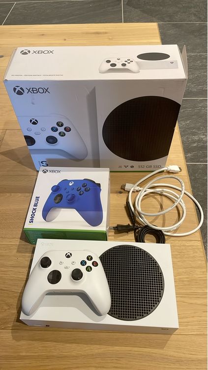 Xbox Series S 512GB SSD mit 2 Controller (Gebraucht) in Reinach AG für ...