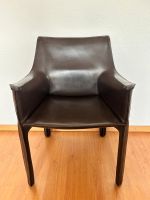 Chaise Cassina CAB 413 en cuir marron