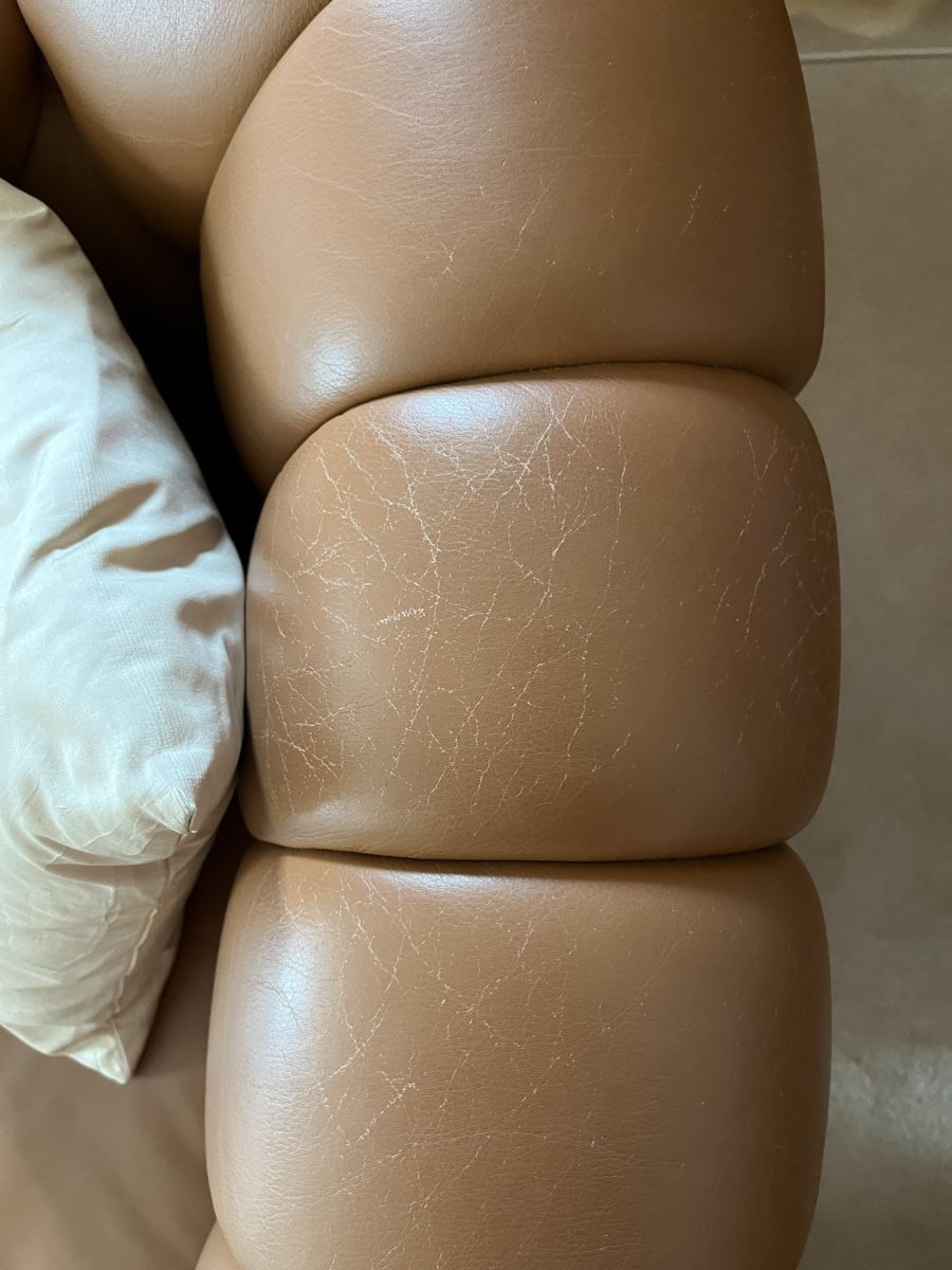 Divani: Chesterfield Balmoral style 3 seater luxury leather sofas – Usato da Zürich venduto da ajl_x6tg 3