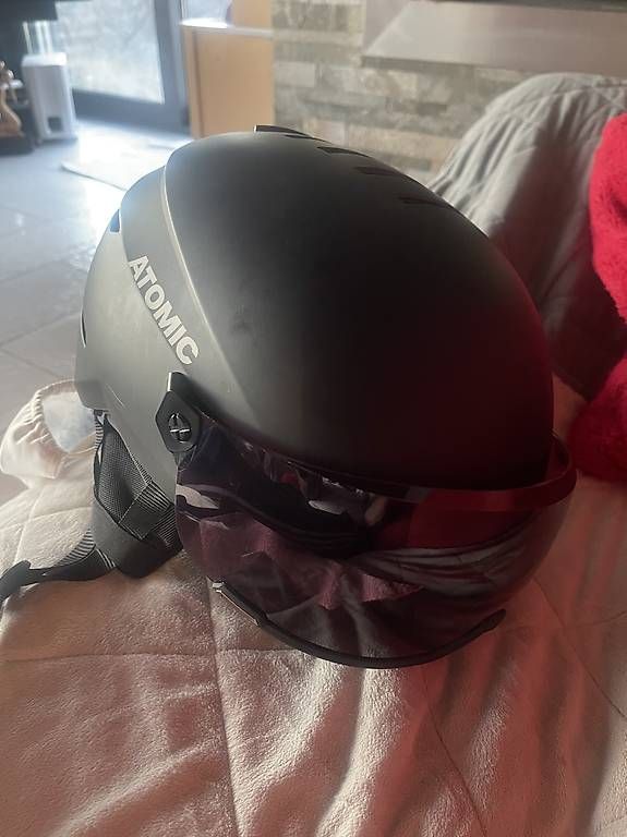 Sci: Casco sci unisex Atomic – Usato da Davesco-Soragno venduto da lud_d9wn 2