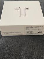 Apple AirPods 