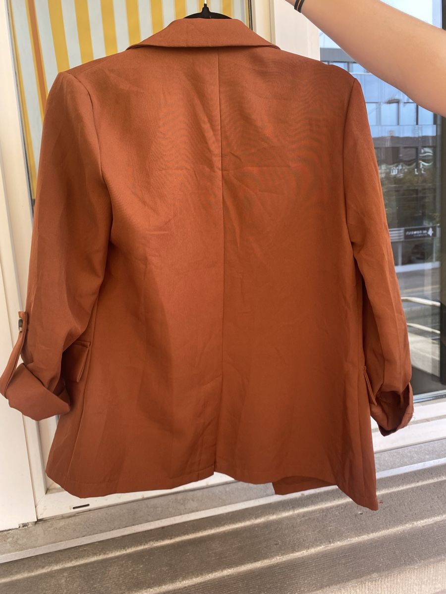 Shein Jacken: SHEIN Blazer (small) – Gebraucht aus Zürich von spa_l5fv 1