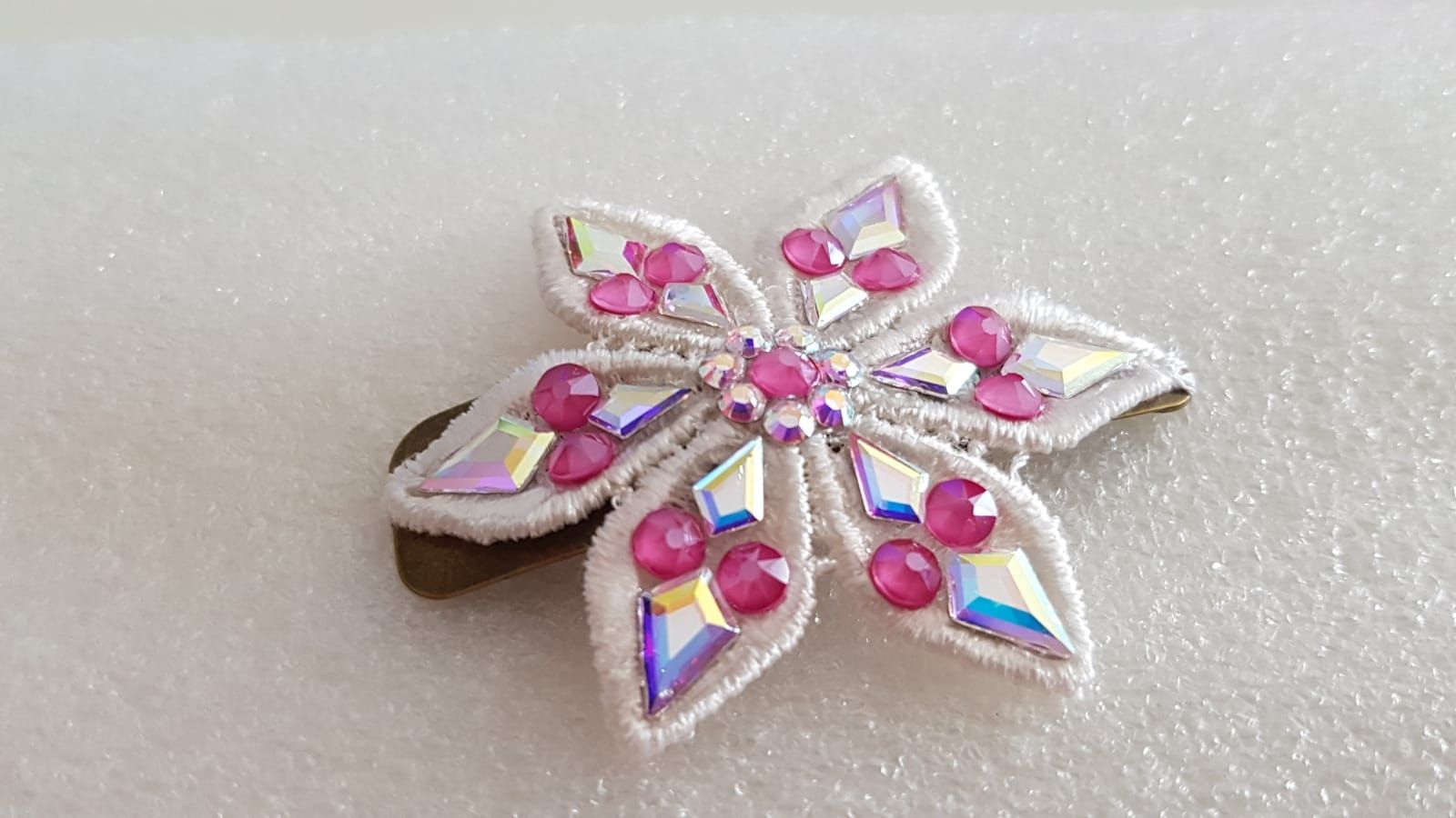 Haarschmuck: Haarspange Blume,Swarovski Steine. – Neu (gemäss Beschreibung) aus Zürich von ata_c8nh 5