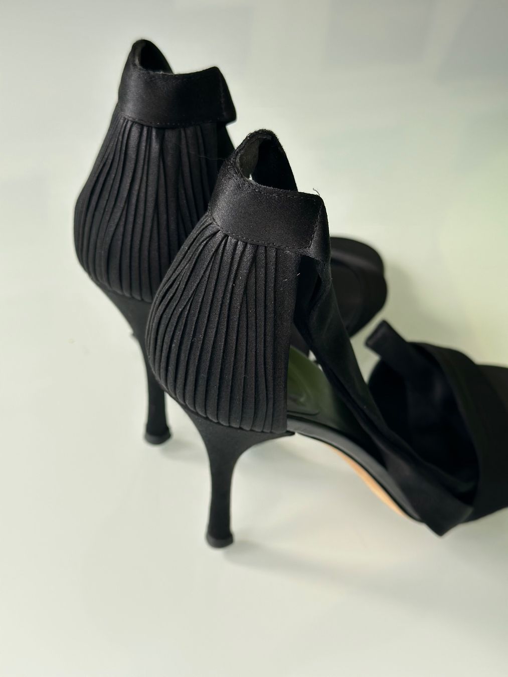 Gucci Scarpe da donna: Gucci Pumps - silk 38 – Usato da Zufikon venduto da Modestil365 6