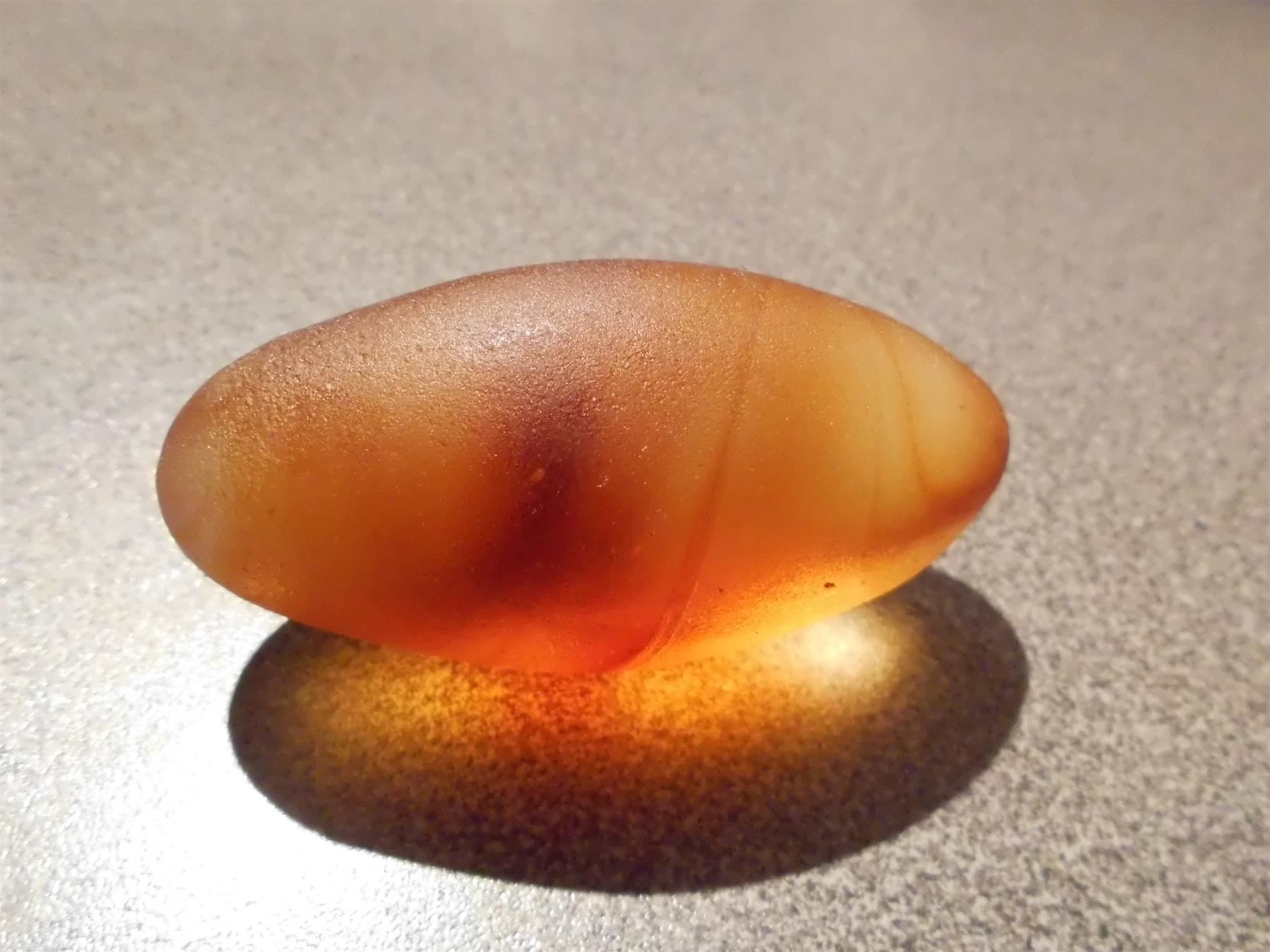 Mineralien & Heilsteine: Stein oval gelb/braun Ton – Gebraucht aus Zürich von abraxas1291