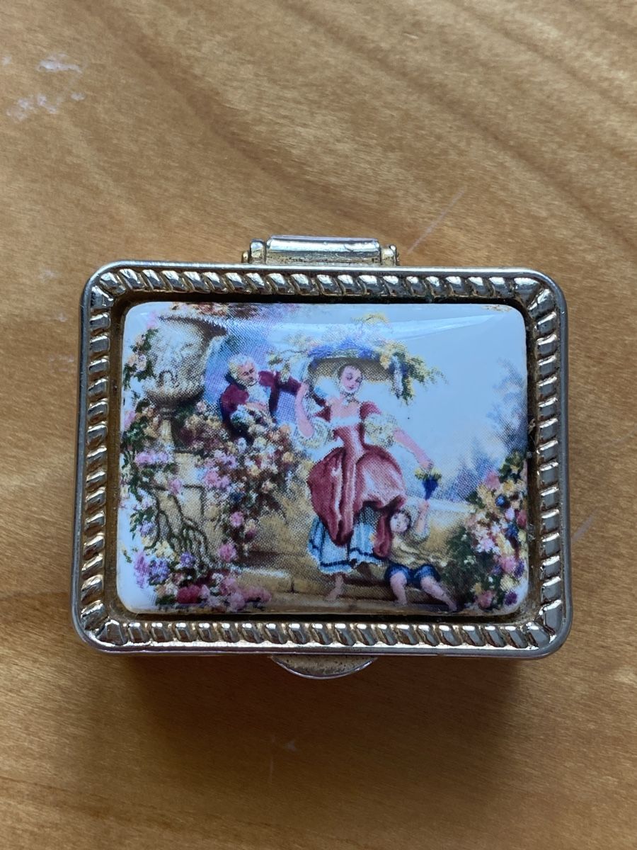 Portagioie: Vintage Pillendose / Schmuckbox – Usato da Birr venduto da Vintage-Liebhaber 2