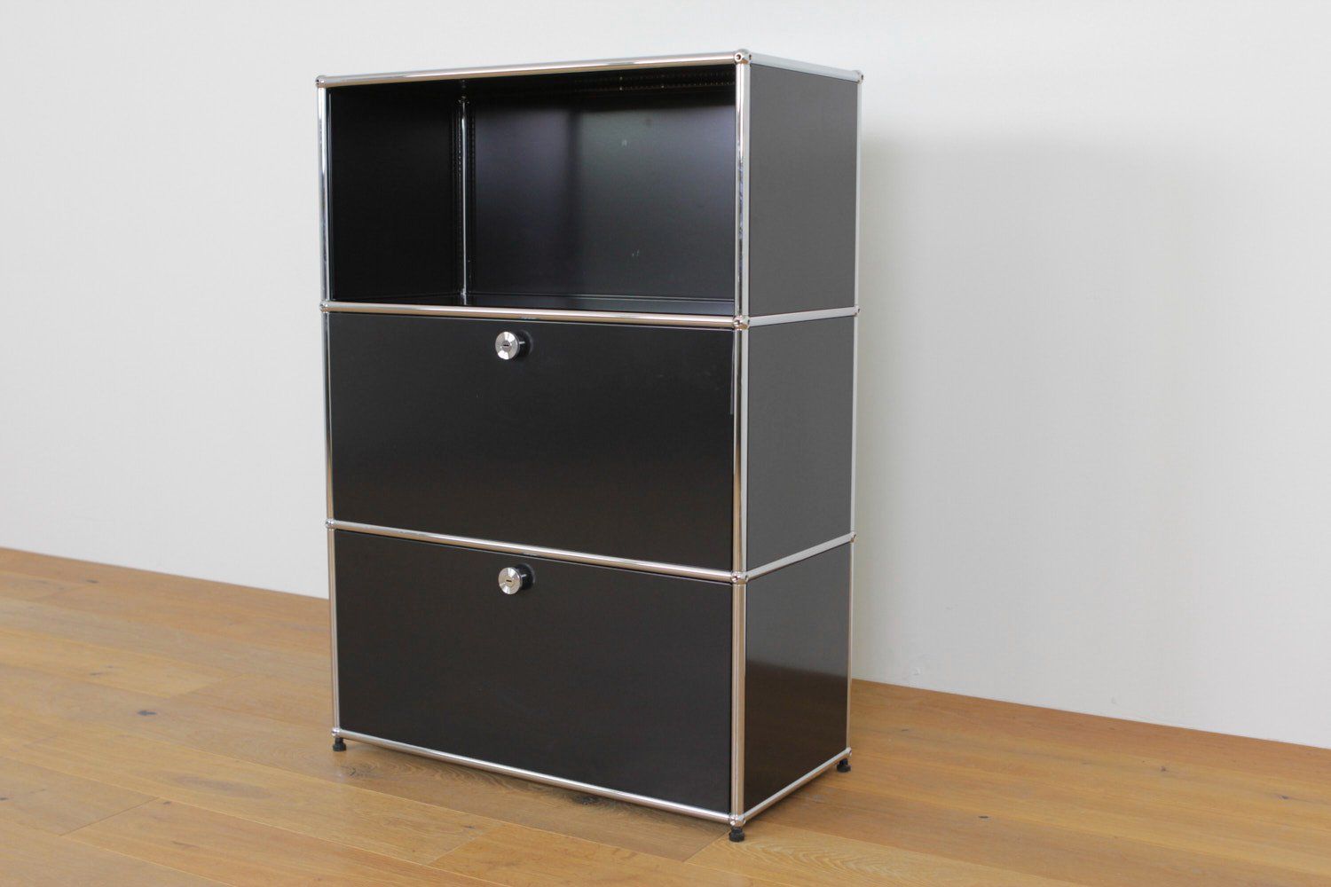 USM Scaffali: USM Haller Regal Graphitschwarz – Nuovo (secondo la descrizione) da Affoltern am Albis venduto da StudioStandard 1