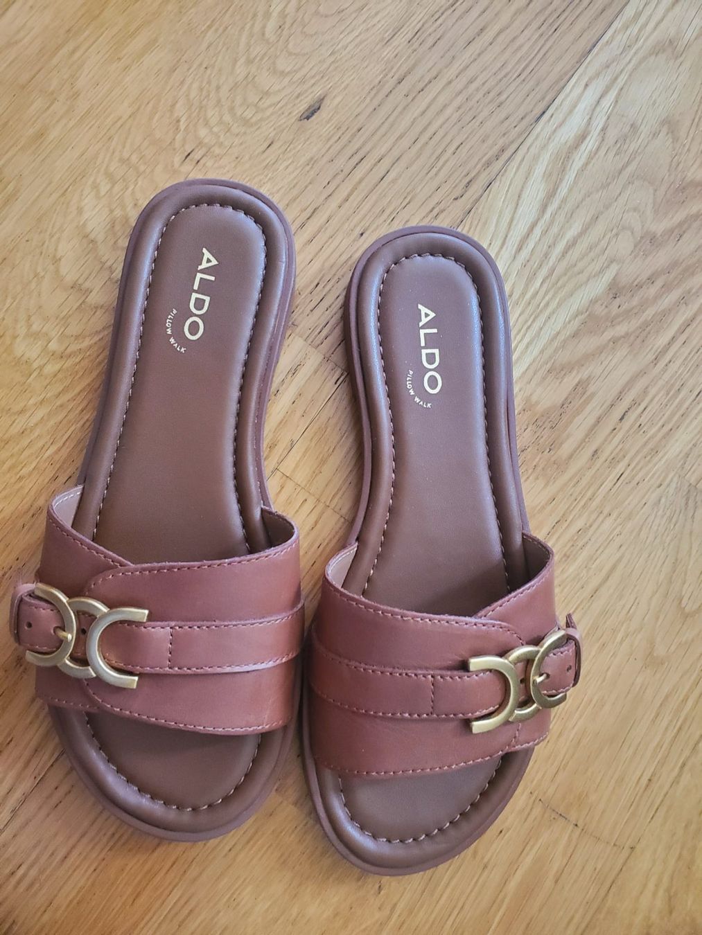 Aldo Scarpe da donna: Aldo Dallaedar Mules – Nuovo (secondo la descrizione) da Genève venduto da lucianartm 2