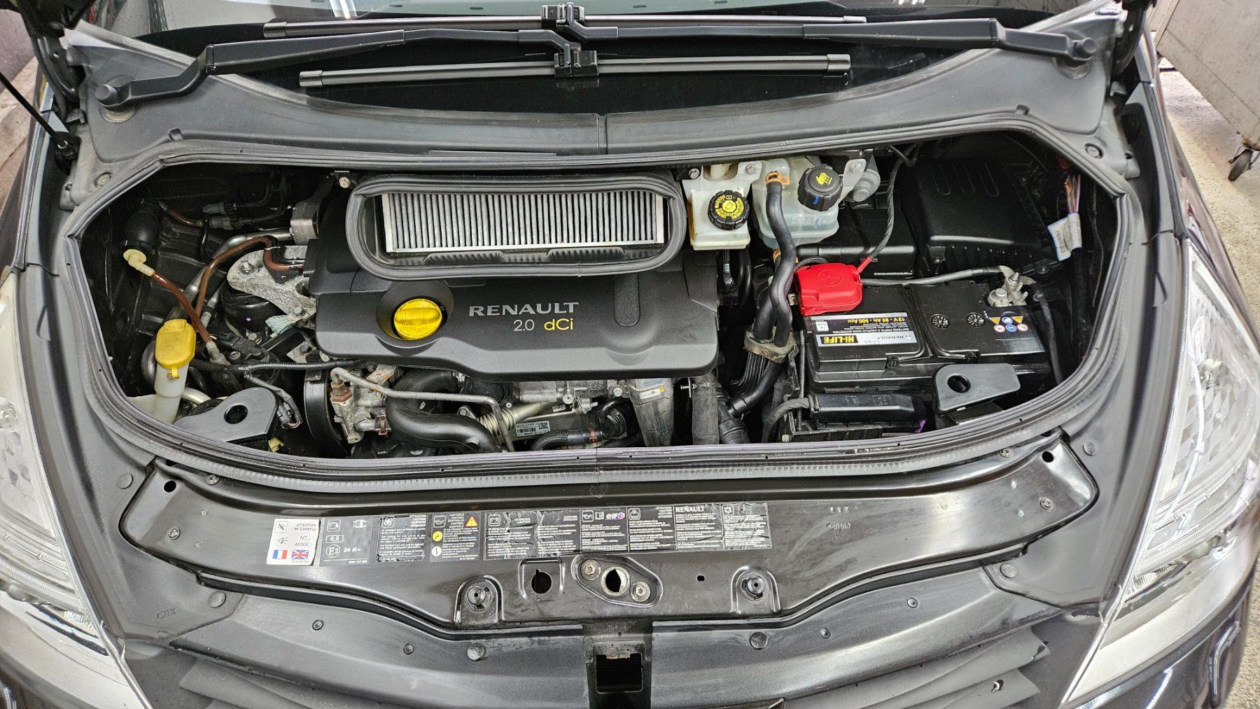 Renault Automobili: Renault Espace 4 Initiale 7-Plätzer Automat MFK+Service – Usato da Sarnen venduto da Profi3 7