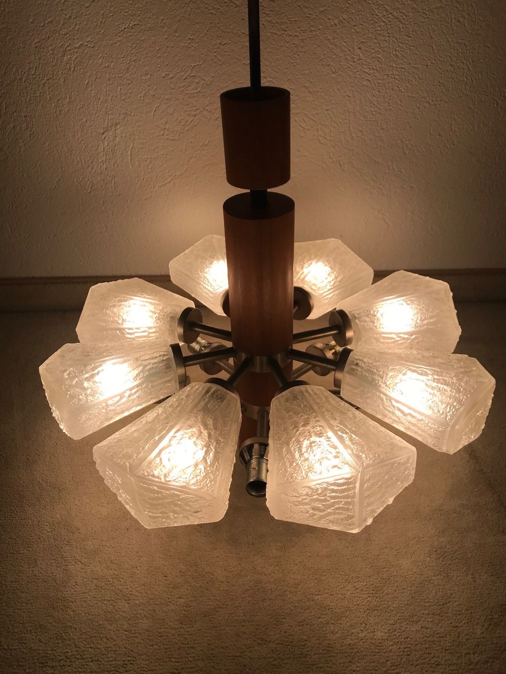 Temde Leuchten Lampadari & plafoniere: Temde: Sputnik Teak Kronleuchter mit 16 Schirmen – Usato da Küsnacht ZH venduto da Quiti 1
