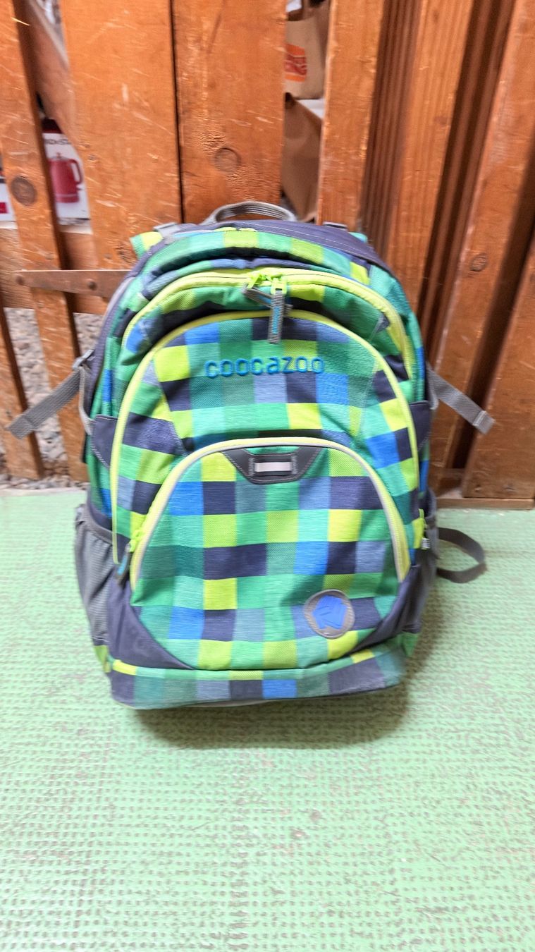 Rucksäcke: • Rucksack / Schulrucksack • – Defekt aus Basel von mendoza13