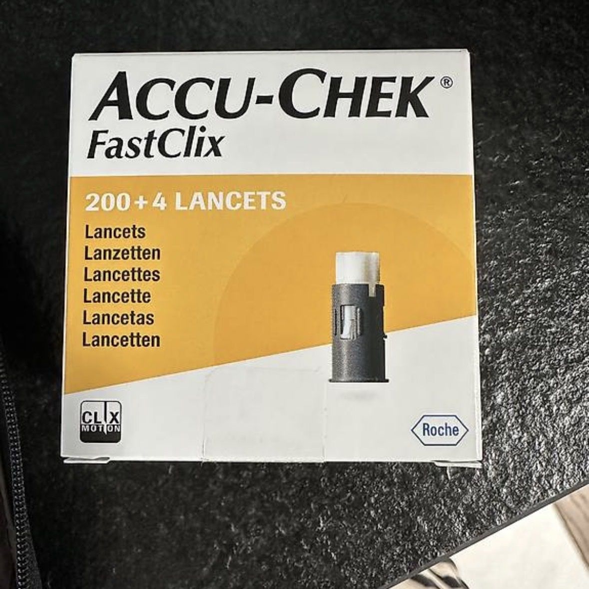 Accu-Chek Attrezzature mediche: Accu-Chek Set Blutzuckermessung, kaum gebraucht – Usato da Zollikon venduto da Tropfenweibel 2