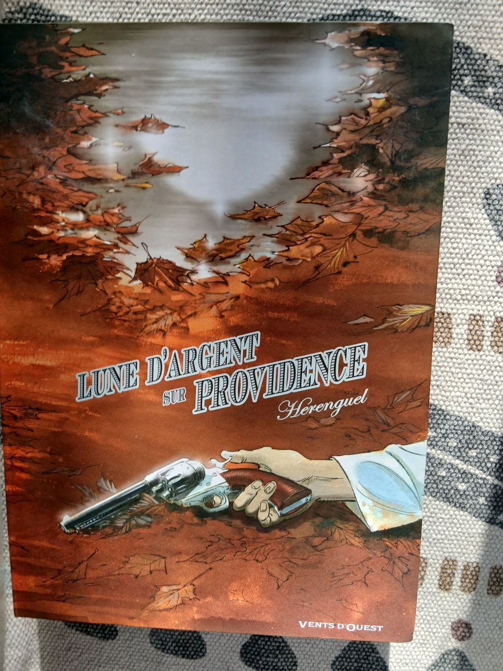 Fumetti: LUNE D ARGENT S PROVIDENCE  HISTOIRE COMPLETE  TTBE – Usato da Puidoux venduto da Efango