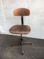 Stuhl aus Werkstatt, mit schöner Patina Toller Stuhl