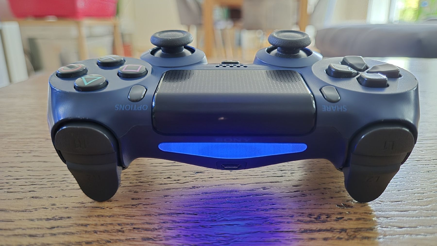 Sony Controller: Sony DualShock 4 V2 Controller Blau – Original PS4 – Gebraucht aus Au SG von KonsoleWerk 1