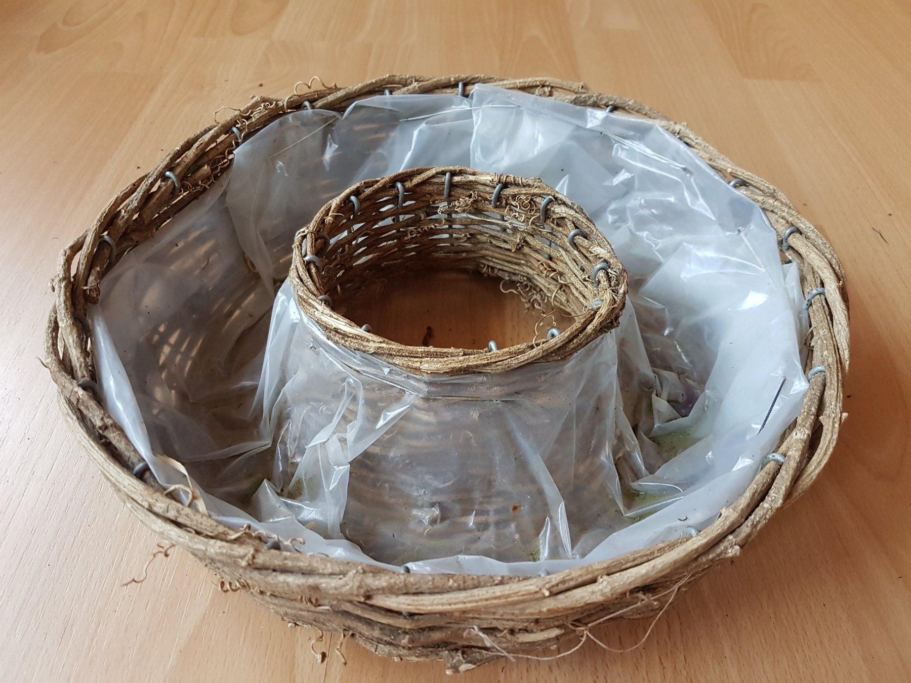 Vasi per fiori: 4 PFLANKÖRBE RING – Usato da Sax venduto da prinzenrollen 3