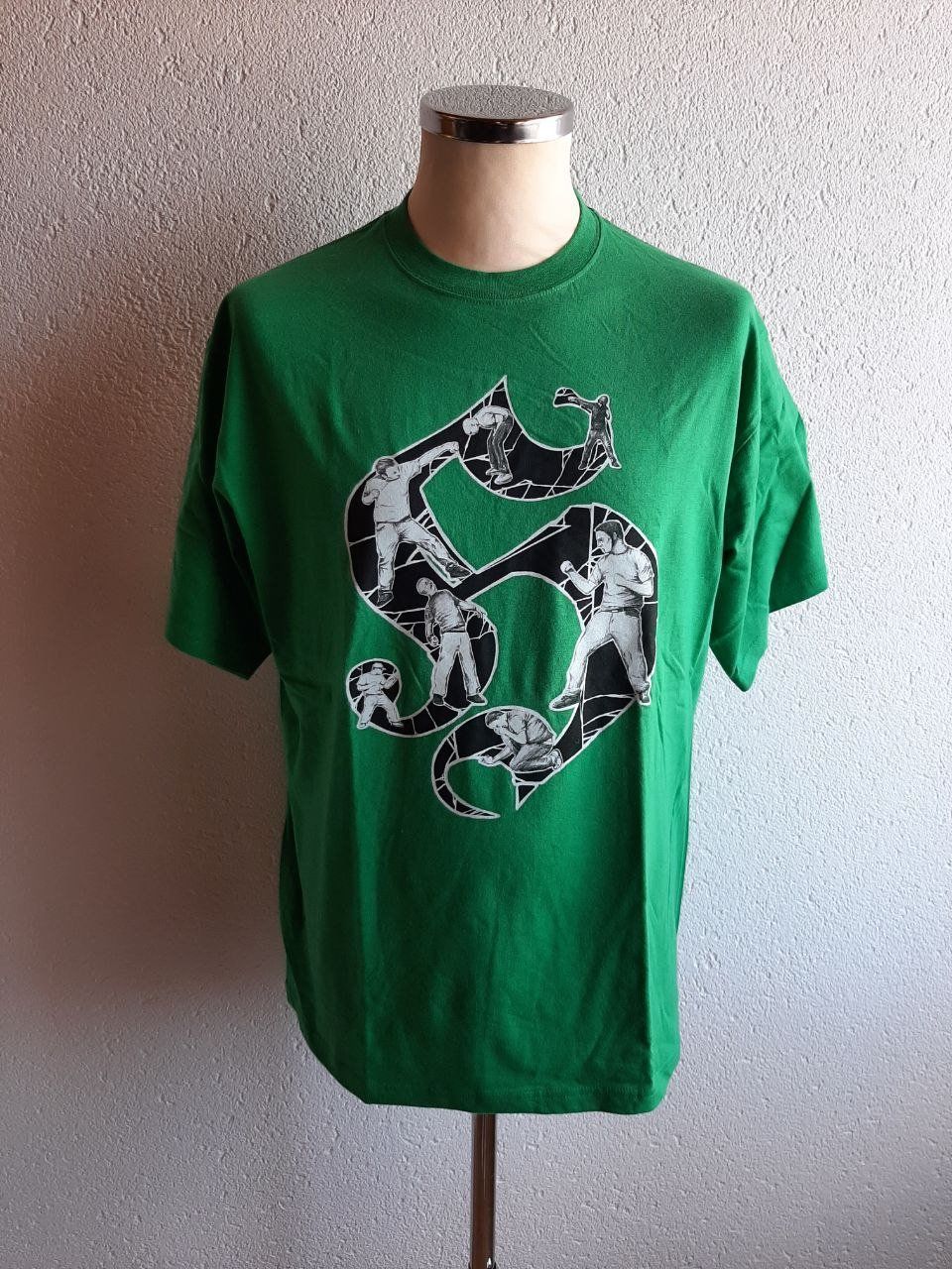 T-shirt: T-Shirt H.O.F – Nuovo (secondo la descrizione) da Amriswil venduto da bambigirl