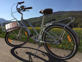 Eleganter Cruiser, weiss, einzigartig bemalt,Liebhaberstück