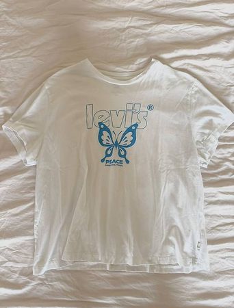 Neues Tshirt Levis Schmetterling S