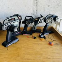 RC Fernsteuerungen Konvolut Traxxas und diverse Marken