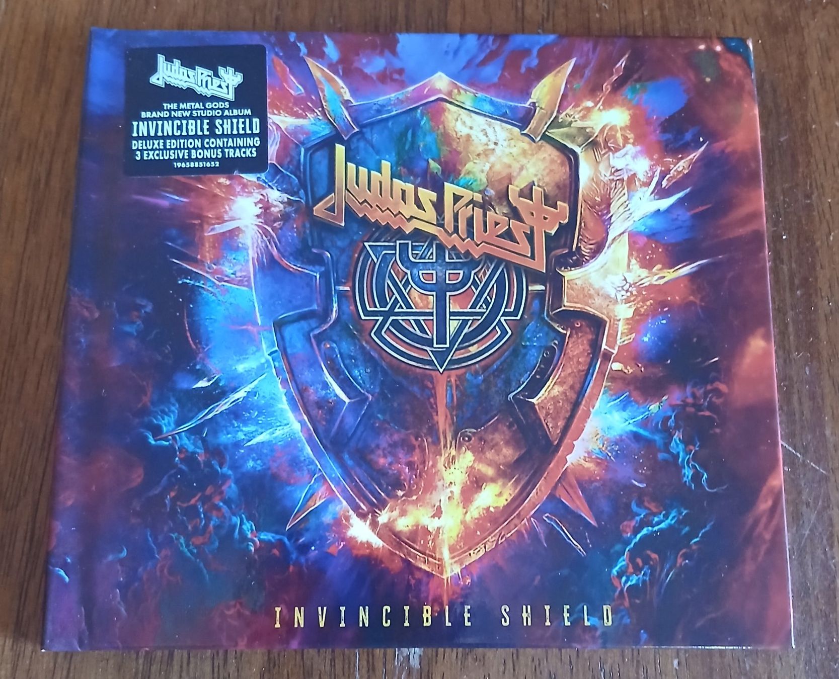 CD: Judas Priest - Invincible Shield (digipack) – Usato da Bottens venduto da Davvil
