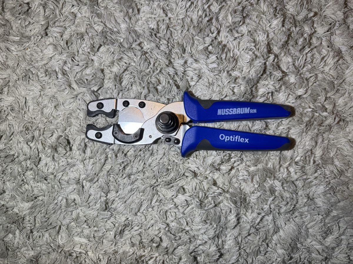 Tous les outils: Neue Optiflex Pex schere  – Neuf (Voir description) à Reisiswil par M62014 1