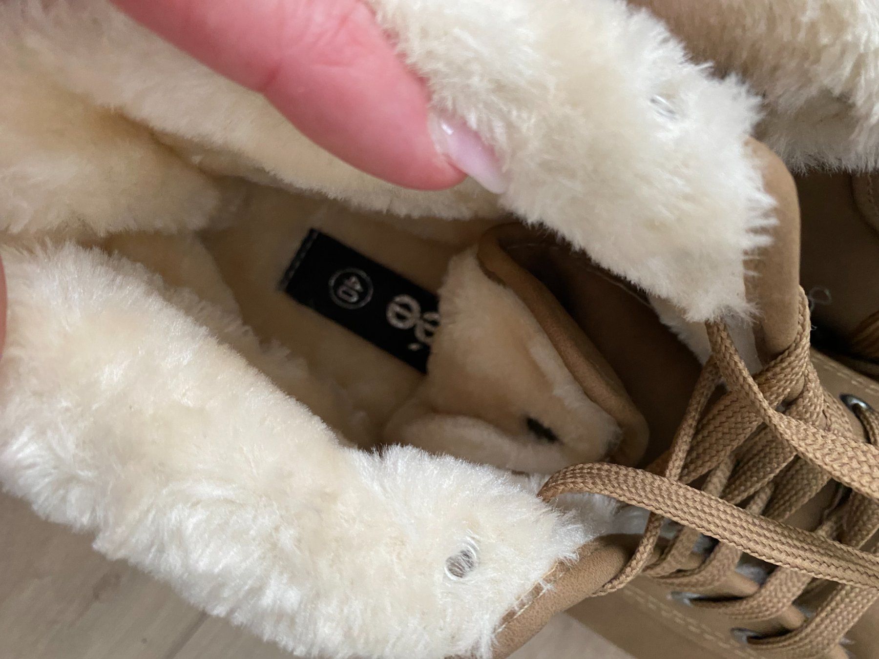 Scarpe da donna: warme Boots Gr. 40 - wie neu – Usato da Füllinsdorf venduto da Sunnebliemli7 3
