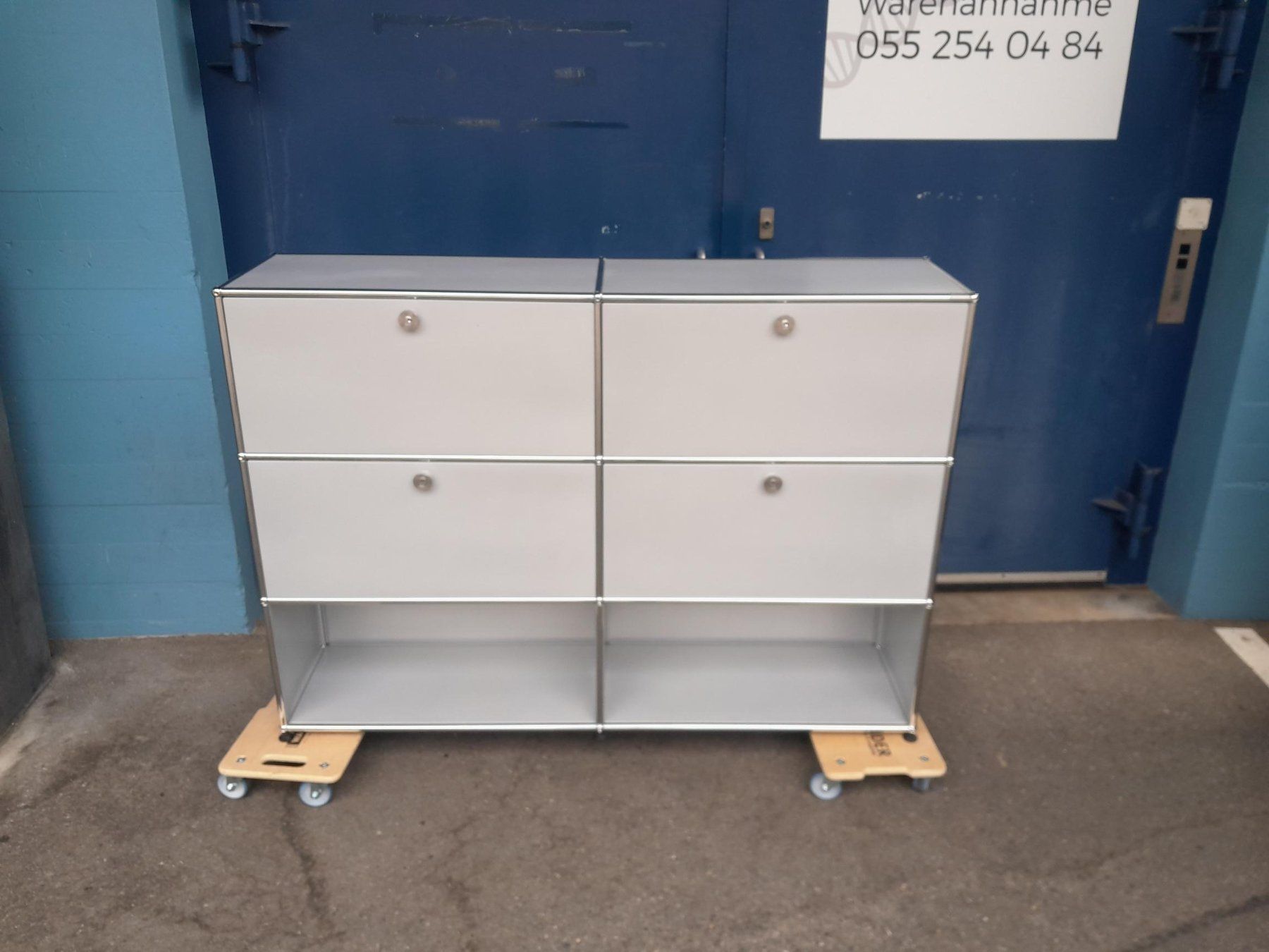 USM Étagères: USM Haller Sideboard - Kommode - Grau - ab 1.-- – D'occasion à Männedorf par Bel-view 1
