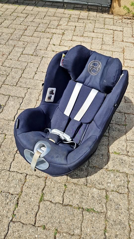 Seggiolini per auto: Siège auto enfant Cybex groupe 1/2 – Usato da Chêne-Bougeries venduto da jea_m9zl