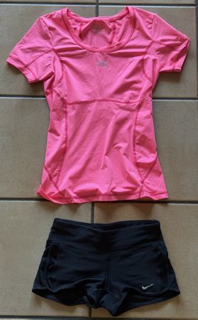 Completo sportivo EA7 e Nike XS - Ideale per l'estate!