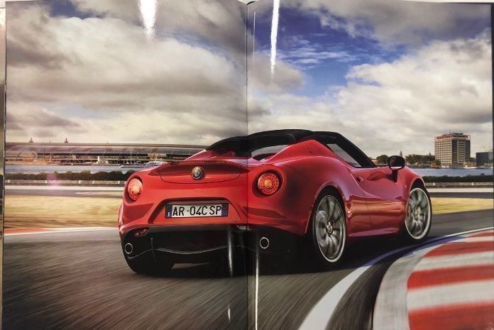 Dokumente: Original Alfa Romeo 4C Spider Buch – Neu und originalverpackt aus Birr von Lifecycle_ 1
