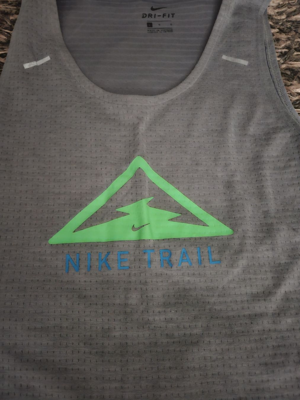 Nike T-shirt: Nike Trail Running Gr.L – Usato da Emmenbrücke venduto da TopGato 1