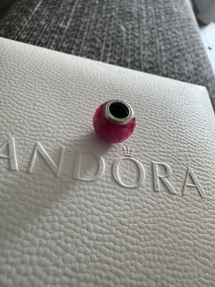 Pandora Ciondoli: Pandora Charm – Nuovo (secondo la descrizione) da Kerzers venduto da SaphiraKH