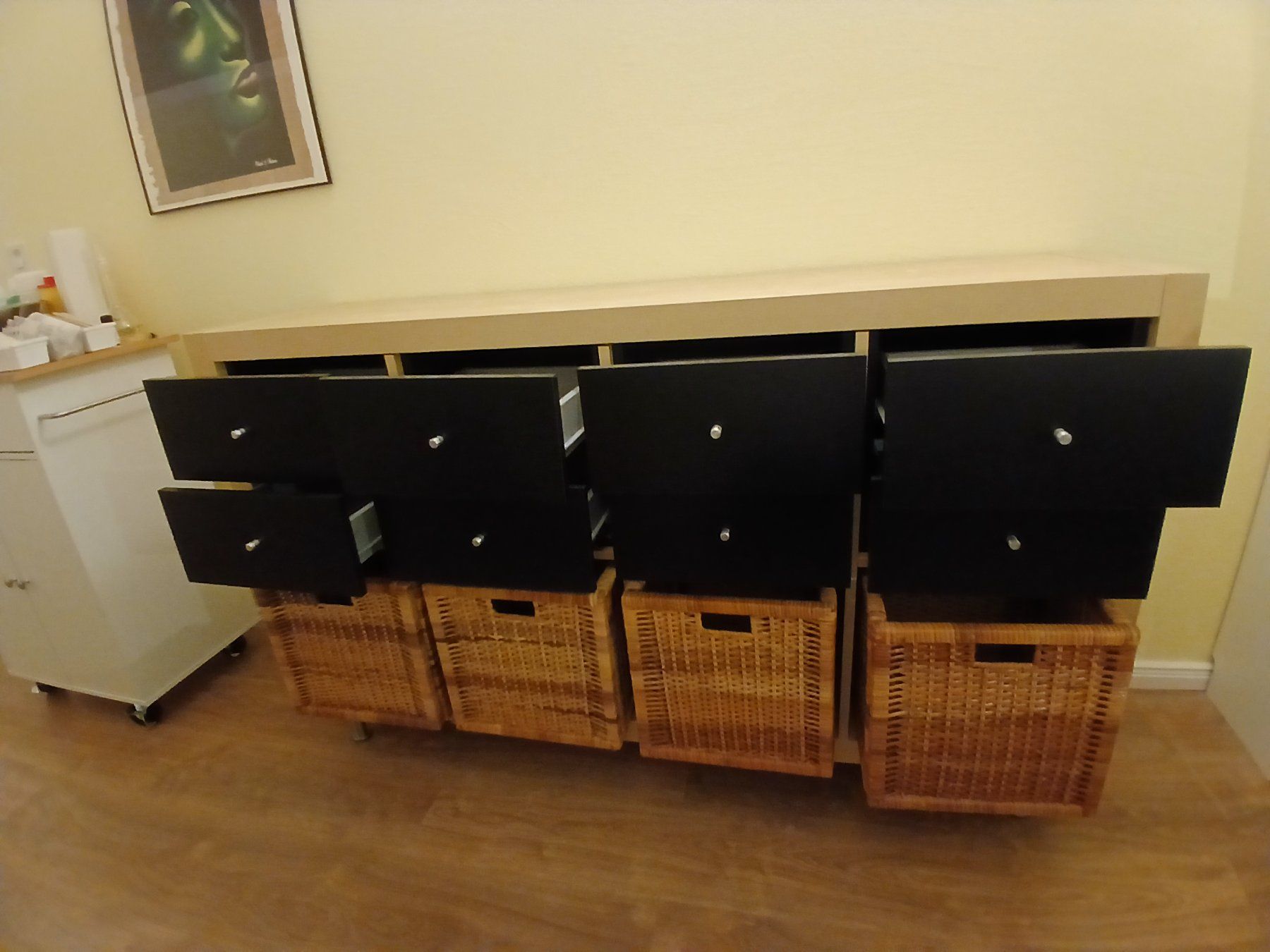 Ikea Cassettiere: Sideboard Ikea inkl. Schubladen und Körbe – Usato da Muttenz venduto da Jauntrading 1