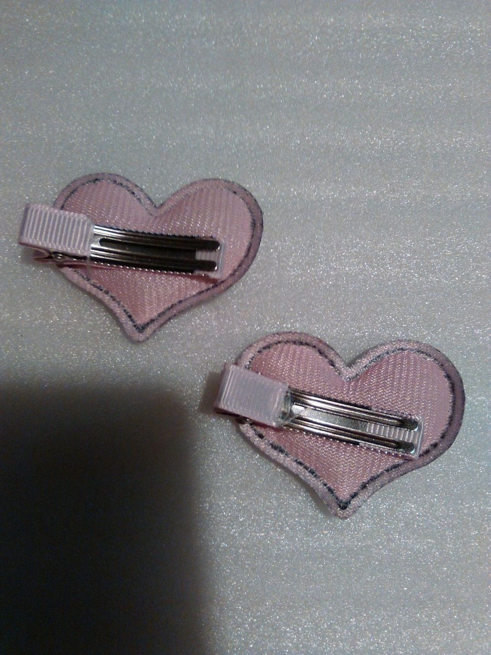 Accessori per capelli: HAARKLIPS 2 herzen,mit mehrere farben – Nuovo (secondo la descrizione) da Basel venduto da bijoutrie_4 2