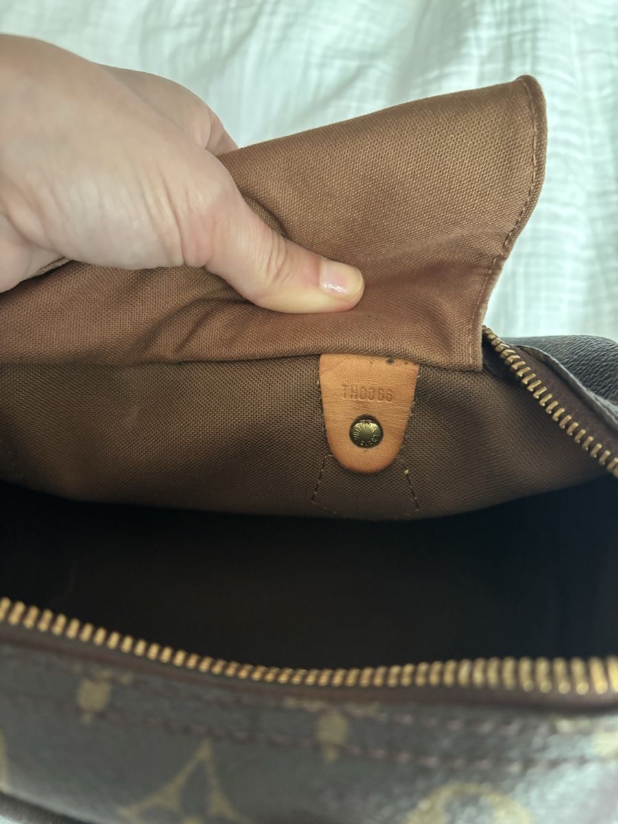 Louis Vuitton Taschen für Damen: Louis Vuitton Speedy – Gebraucht aus St. Gallen von heartbug 7