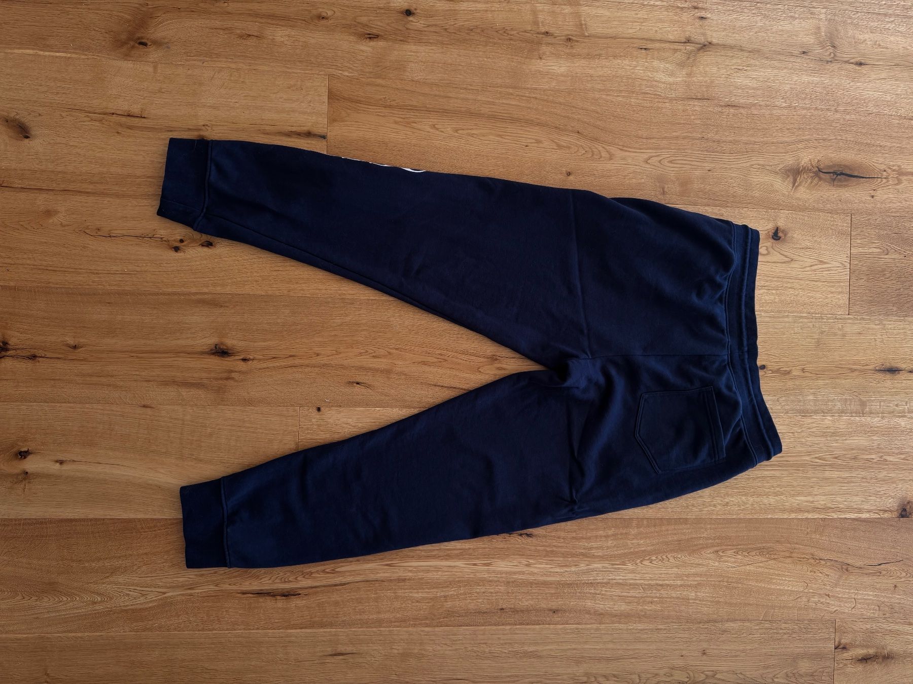 Ellesse Hosen: Ellesse Jogger neu – Gebraucht aus Eschikofen von HannesB.26 1