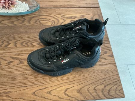 Schwarze FILA Schuhe, Grösse 44  guter Zustand