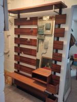 Vintage Wandgarderobe aus Holz mit Spiegel