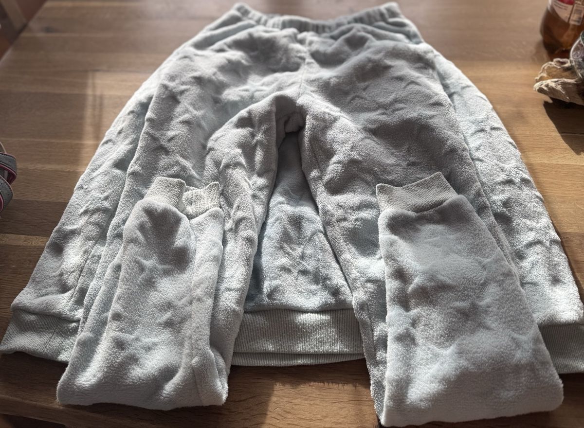 Pyjamas: Destination Loungewear Set Size 146/152, soft & cosy – Gebraucht aus Mühlethurnen von Indriukas 1