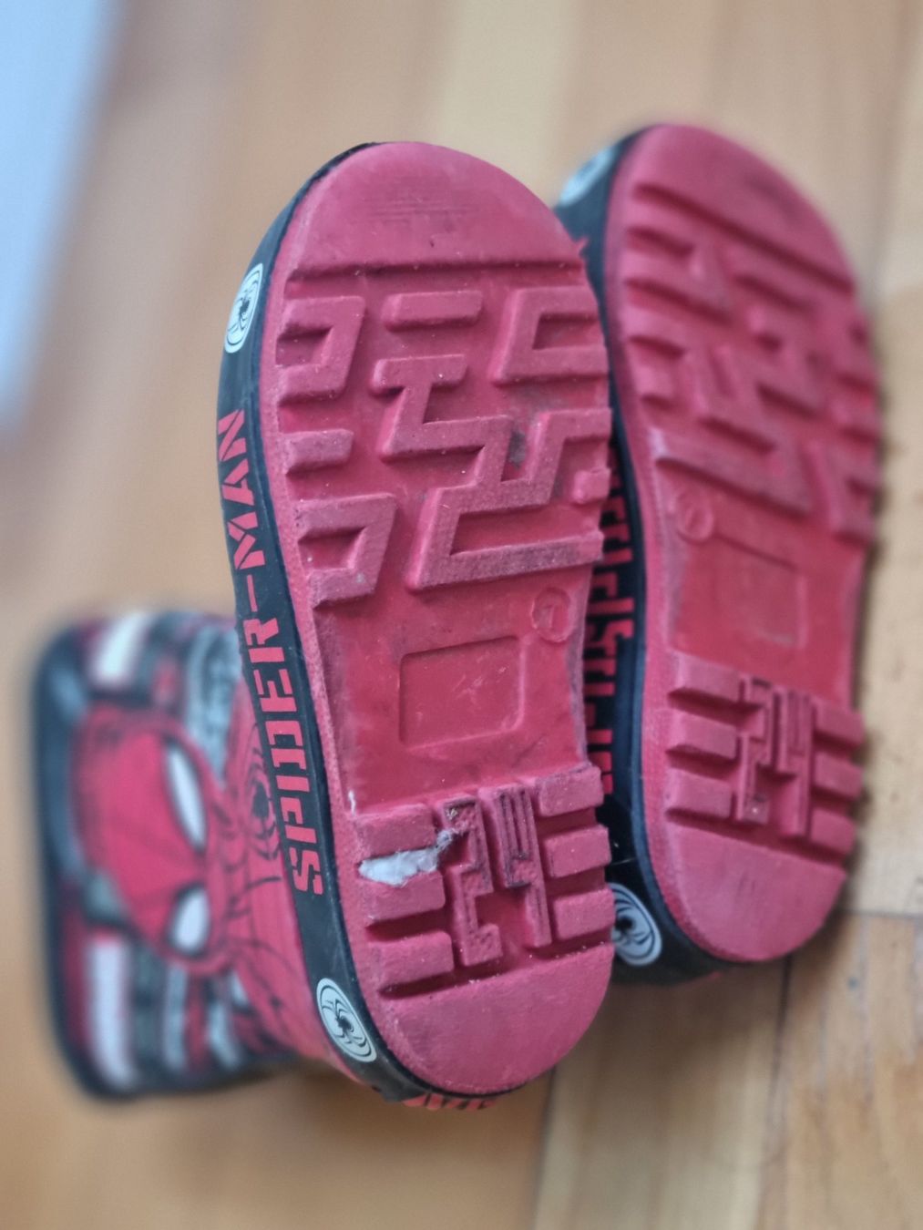 Schuhe für Jungen: Spiderman Marvel Gummistiefel Gr 24 – Gebraucht aus Bäch SZ von cri_87ts 2