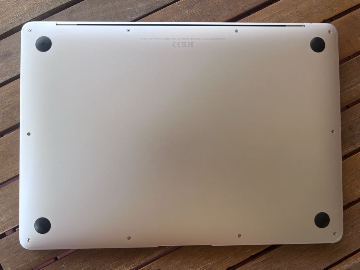 Apple Notebook: MacBook Air 13 8 GB RAM – Usato da Wädenswil venduto da dai_2bcv 5