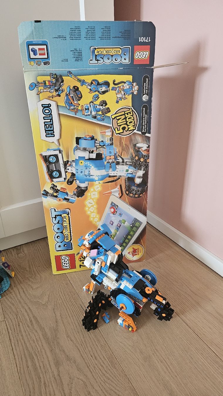 Lego Kit di costruzioni: lego Boost 17101 – Usato da Russikon venduto da marcello375