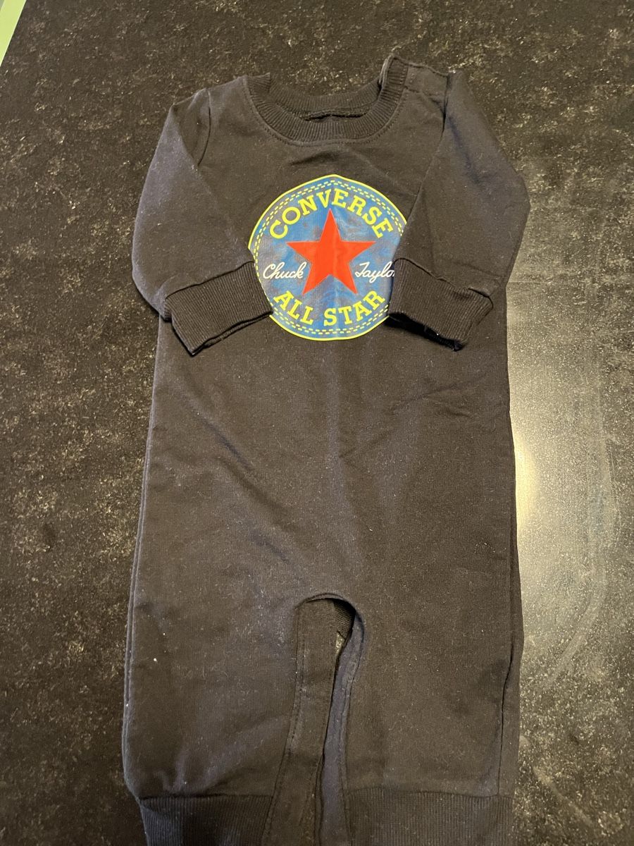 Pagliaccetti: Converse Jumpsuit Converse size 62/68 – Usato da Zollikerberg venduto da LLV