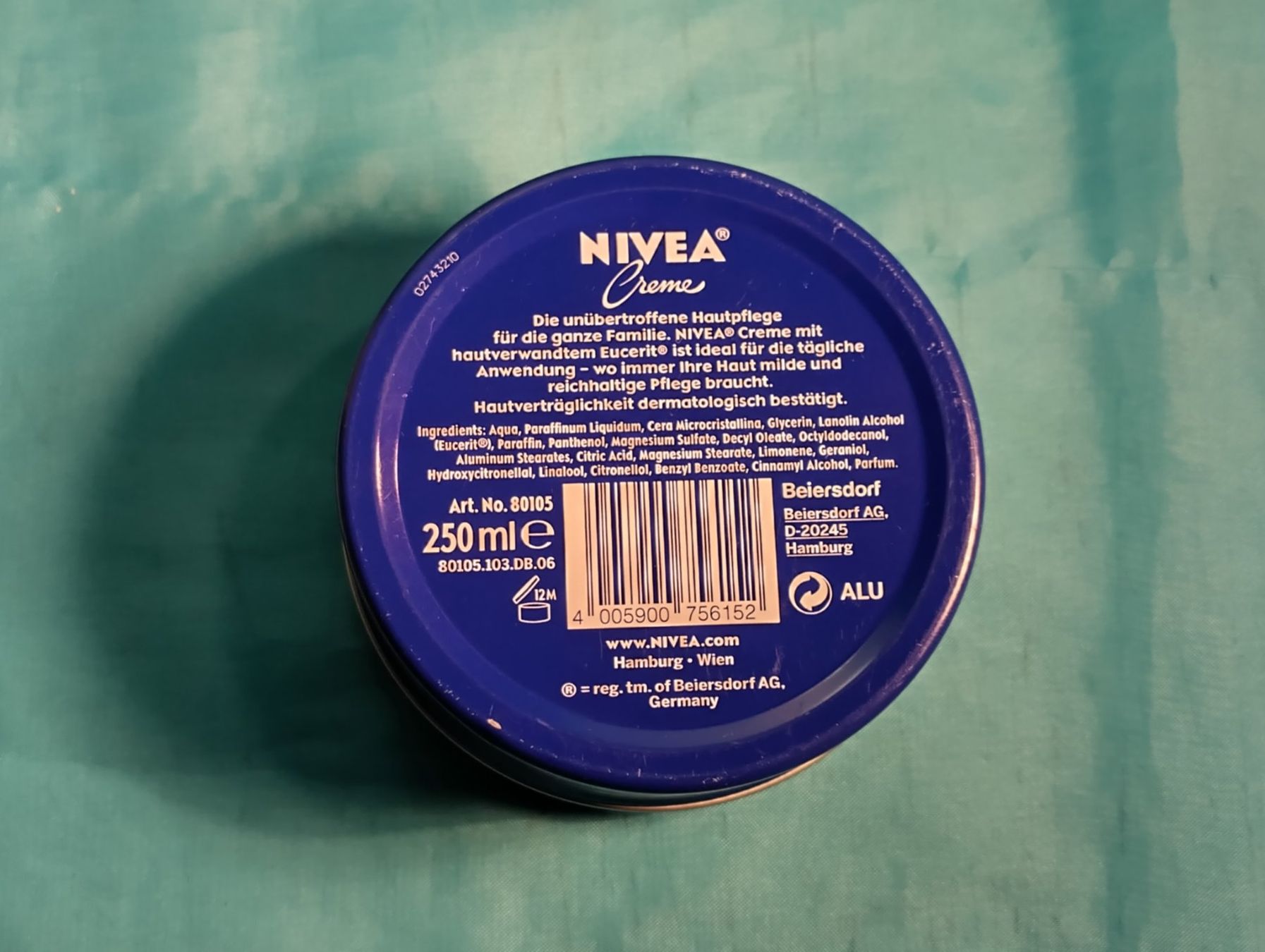 Nivea Autres décorations & accessoires: NIVEA Creme Blechbüchse, HAUTNAH – D'occasion à Bellach par JingleCherry 2