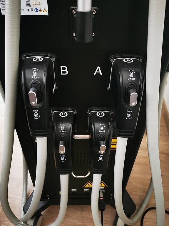Tutte le macchine: EM Shape Max - 4 Handstücke - inkl. RF – Usato da Steinhausen venduto da Micky73 2
